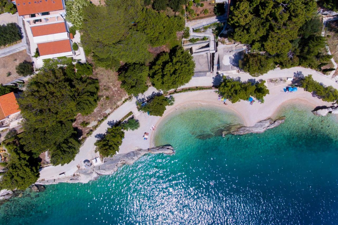 Apartments With A Parking Space Brela, Makarska - 11687 外观 照片
