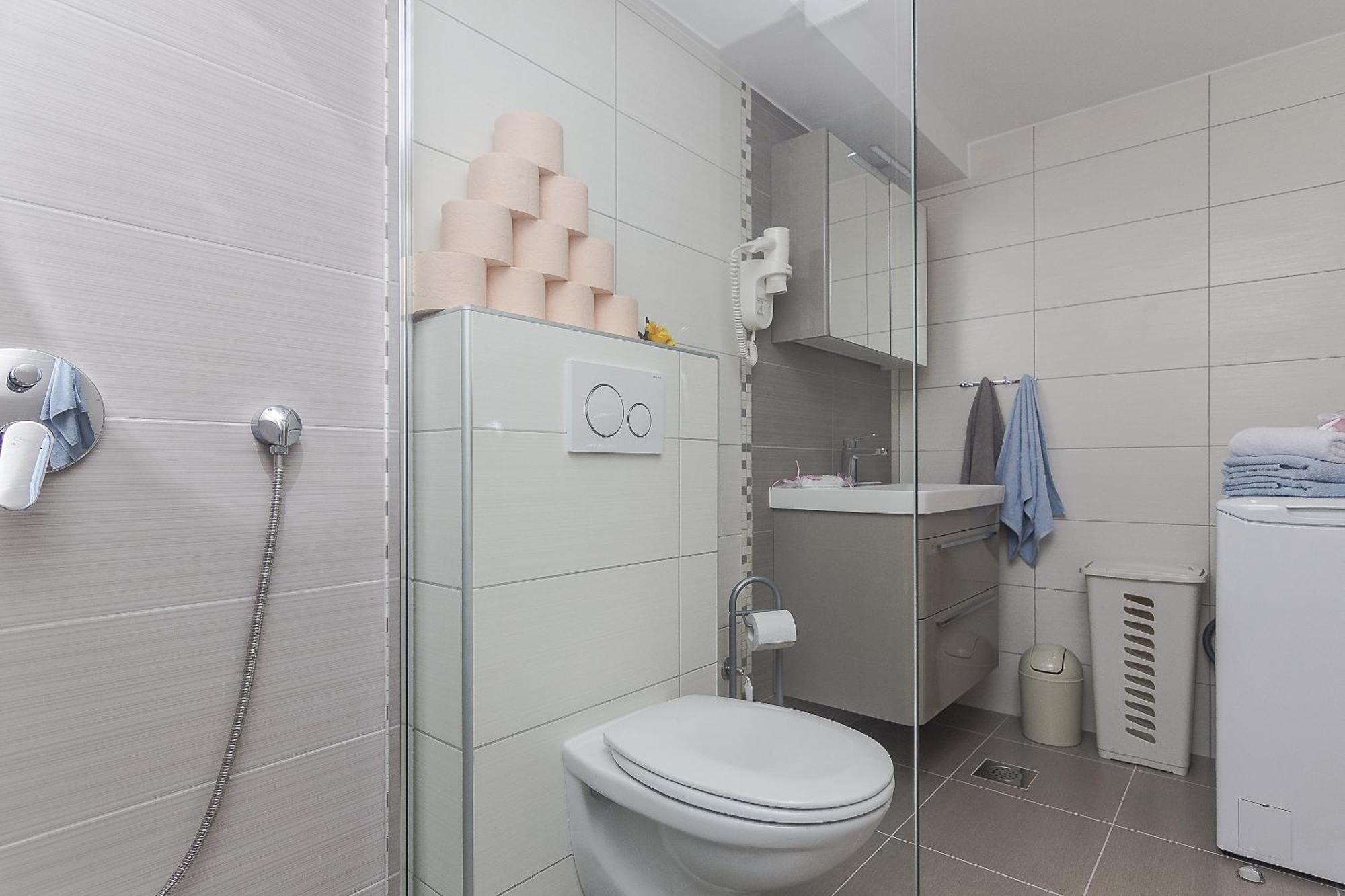 Apartments With A Parking Space Brela, Makarska - 11687 客房 照片