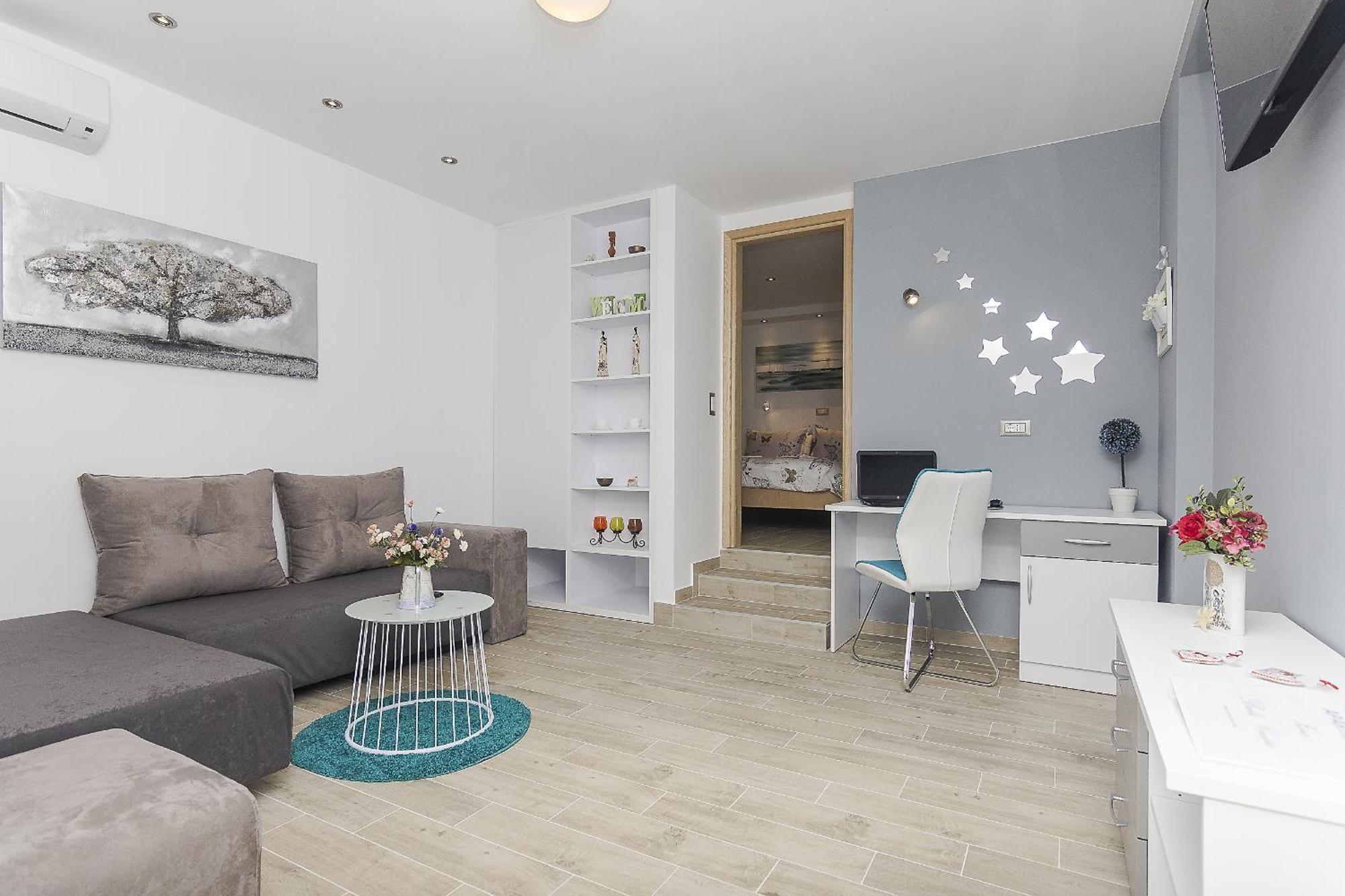 Apartments With A Parking Space Brela, Makarska - 11687 客房 照片